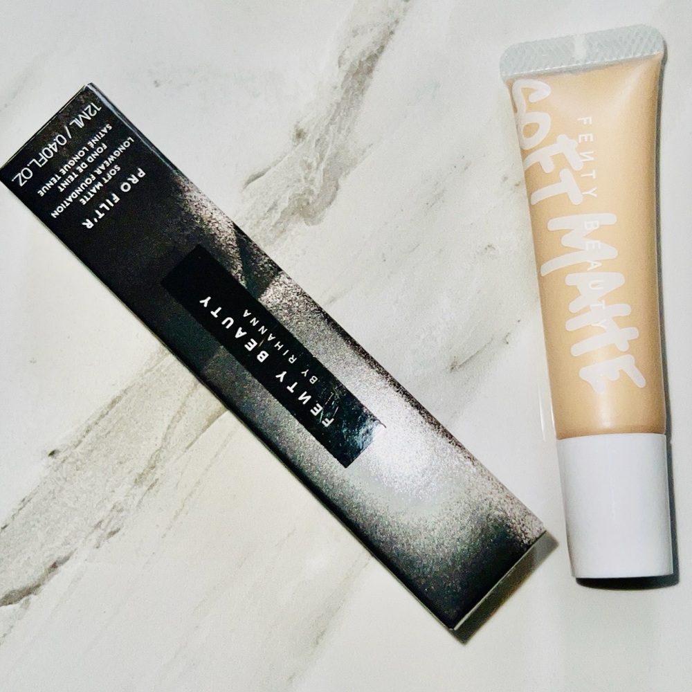 Fenty Beauty Pro Filt'r Soft Matte Foundation 210